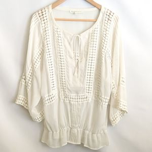 Daniel Rainn Cream Bohemian top Size Medium